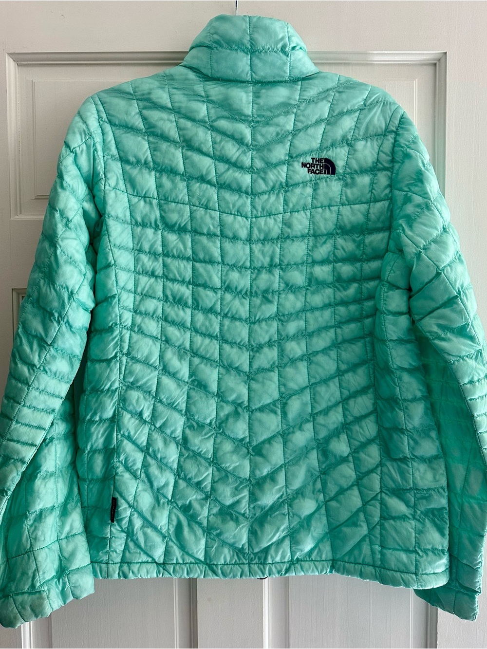 The North Face Women’s Insulated Jacket – Size L - Picture 2 of 5